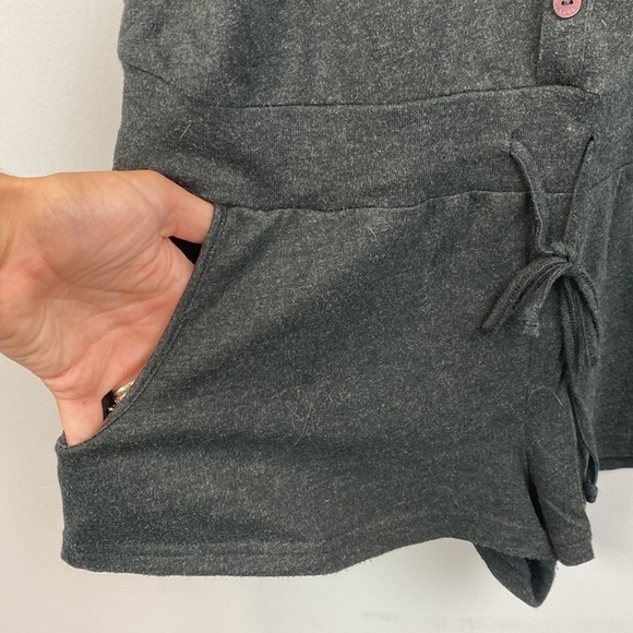 Aritzia TNA • Sandbanks racerback Romper - Picture 5 of 9